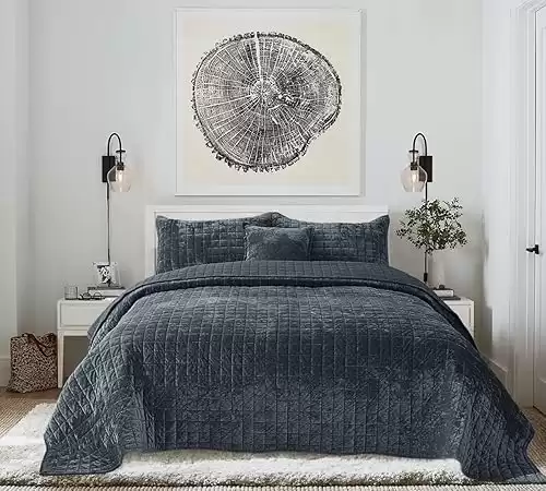 3 Pieces Luxurious Velvet Oversized King Quilts Set 120x128 Bedspread Coverlet Quilted Bedding Set with 2 Pillow Shams 20x36 Ultra Soft Comforter for All Season, Grey Blue